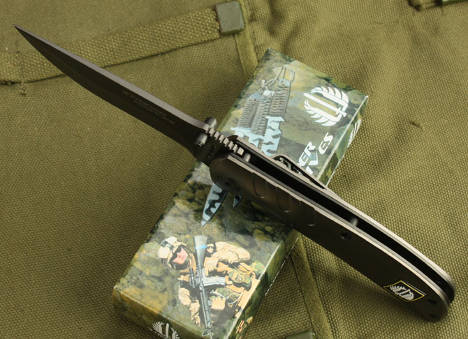 Strider.318 folding knife semi-automatic quick opening folding knife with steel titanium surface UDTEK01995