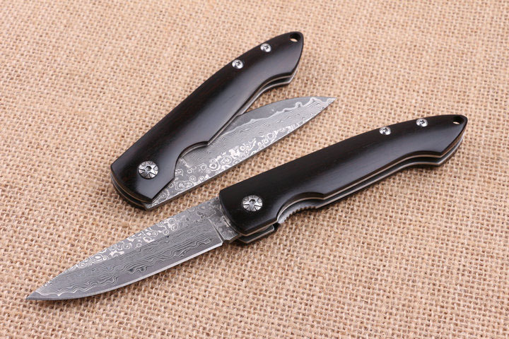 Black beauty VG10 Damascus steel folding knife UD404803